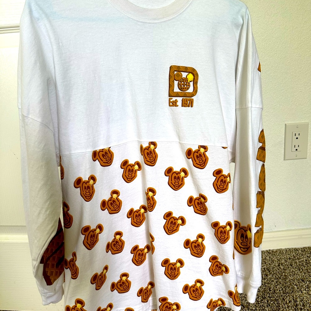 Walt Disney World Auth Mickey waffle spirit jersey